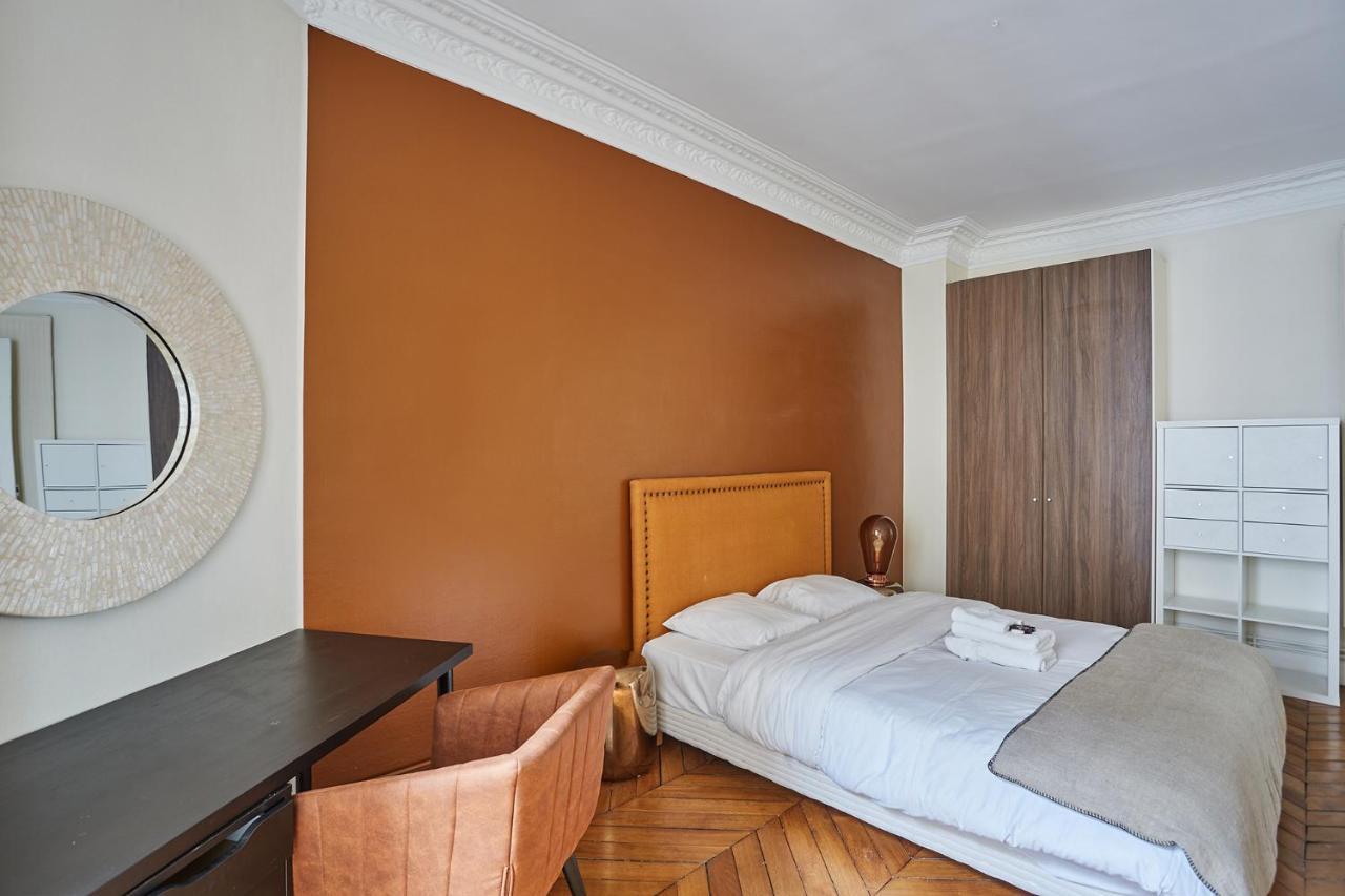 Apartment Beaubourg By Studio Prestige ปารีส ภายนอก รูปภาพ